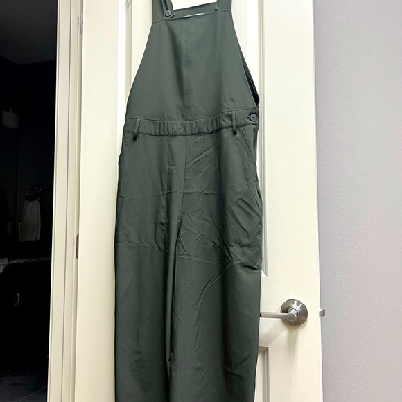 Olive Green Jumpsuit, Medium - Picture 4 of 6